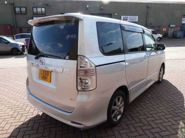 2009 Toyota Voxy ZS Model 2.0i Auto