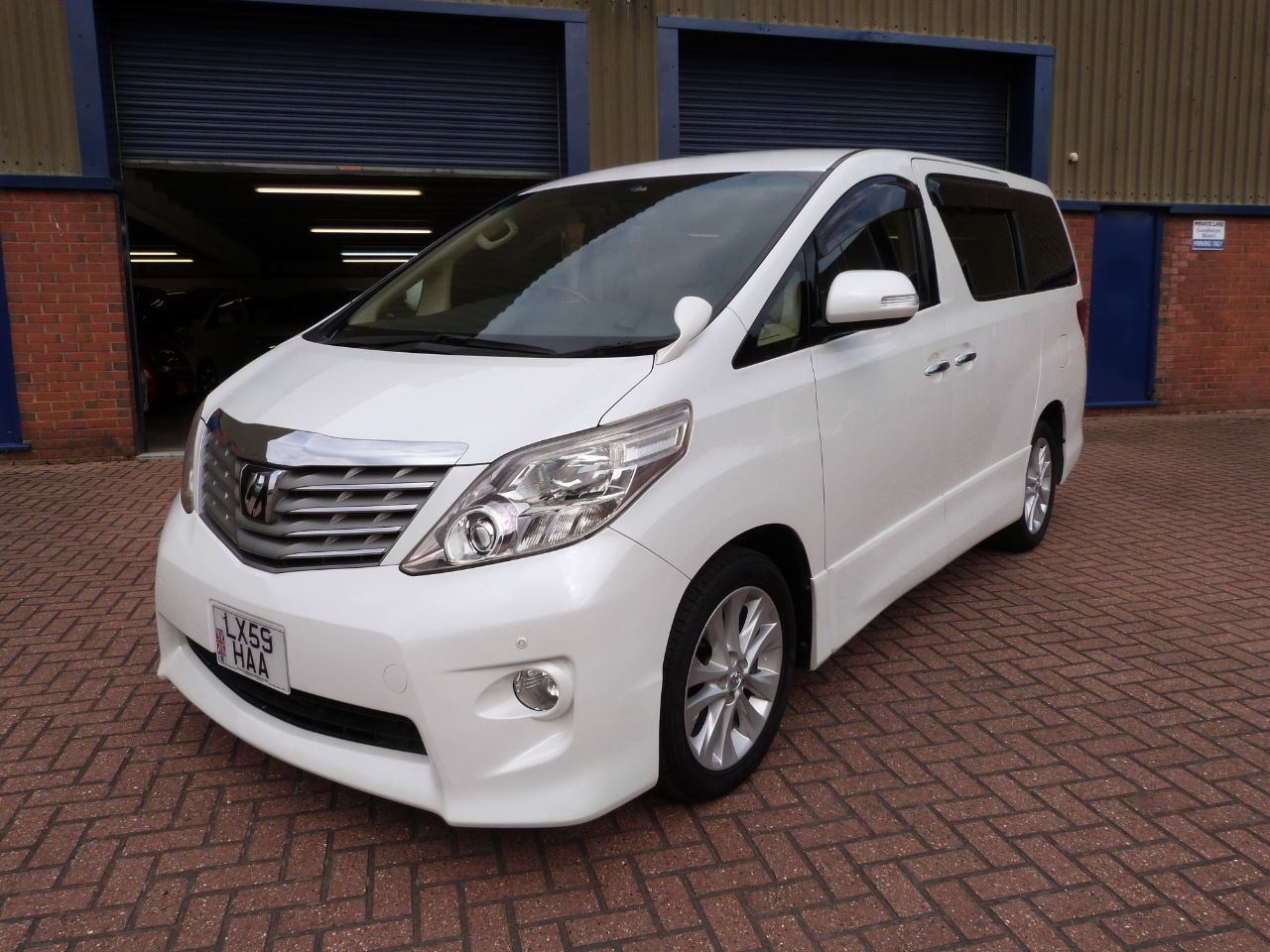 2009 Toyota Alphard