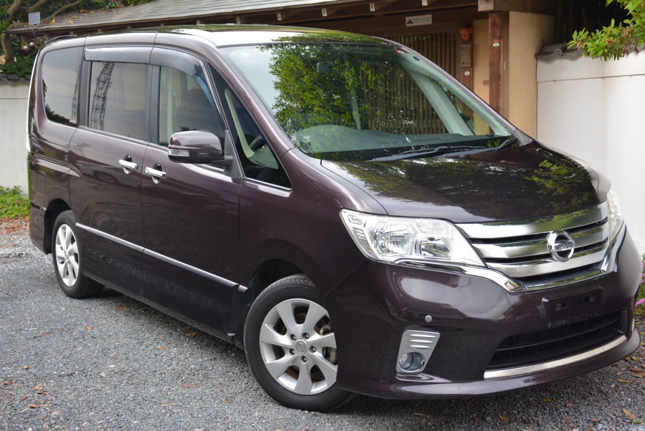 2012 Nissan Serena