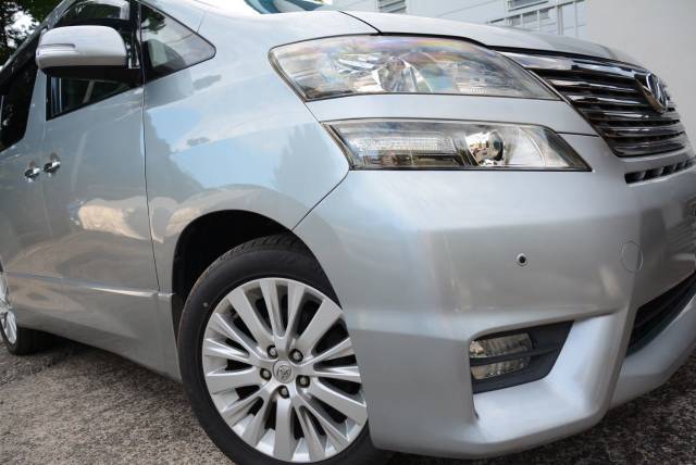 2011 Toyota Vellfire 4WD Z 3.5i Auto